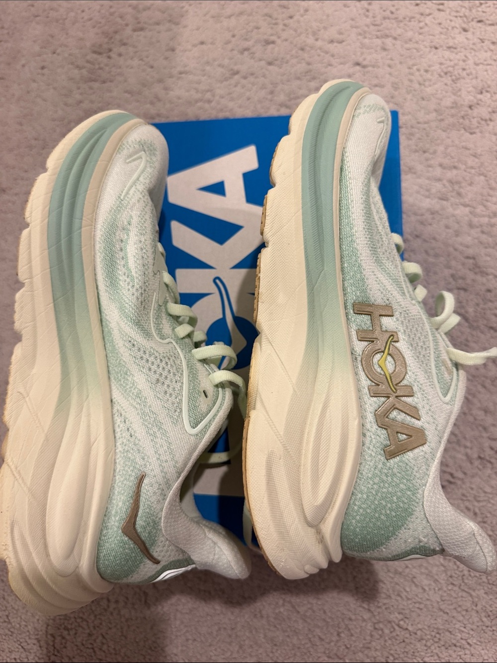 Hoka Women's Clifton 10, Size 7, Mint Green Cushioned Athletic Shoe - Picture 9 of 12